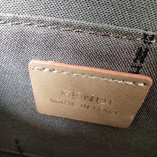 スーパーコピーブランドバッグ着用イメージ